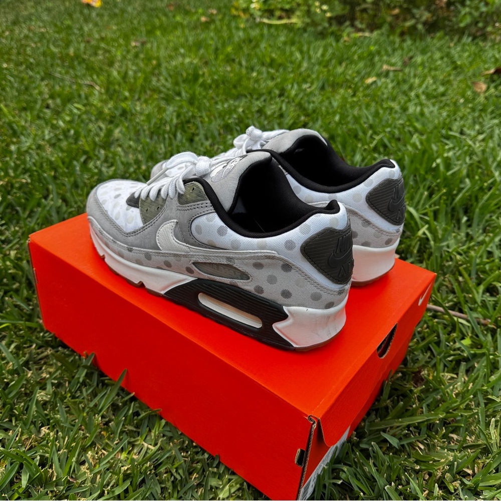 Nike Air Max 90 NRG ‘Venn Diagram - Grey Fog Polka Dot” shoes (M 9.5 / W 11) - Picture 3 of 9